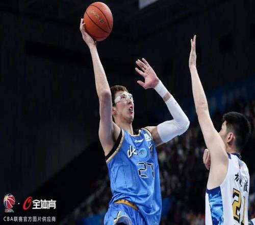 索尔斯克亚,领衔,卡里克与弗,开云体育,开云体育官网,开云体育app,开云体育平台,KAIYUN,SPORTS,kaiyun登录入口