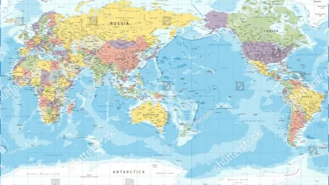 上海海港主场大胜，连续双冠领跑中超联赛