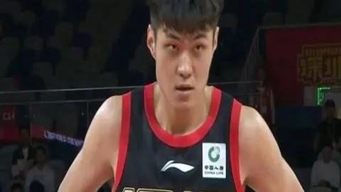 U22国足逆转韩国：胜利之余全面压制，历史劣势逐步扭转